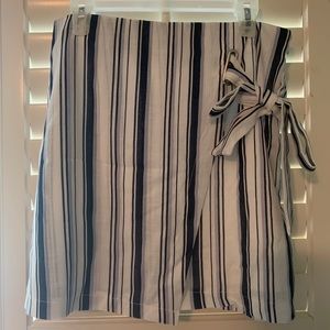 Fabrik blue striped skirt
